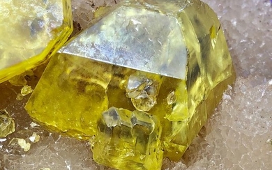 Sulfur on fluorescent aragonite From museum Crystals Gemma on fluorescent matrix - 12×11×6 cm - 920 g