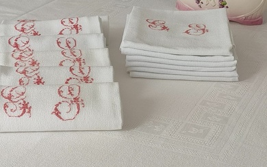 Tablecloth and 12 napkins, mono red. - Tablecloth (13) - 174 cm - 131 cm