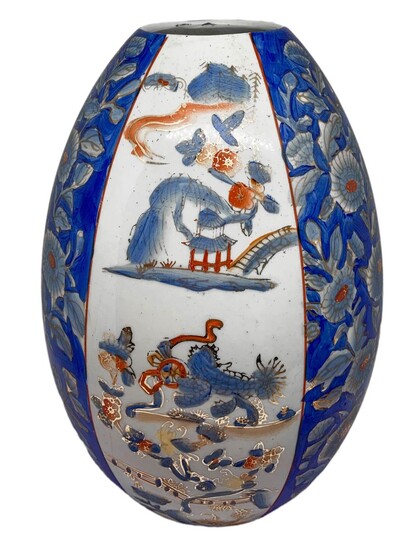 Vaso in porcellana cinese Decorazione floreale sullo sfondo Blu e bianco. Cm 26