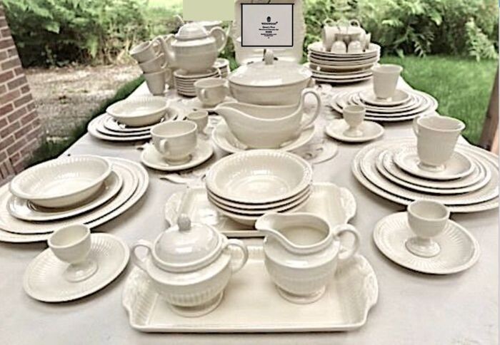Wedgwood - Exclusive and complete Table service 6-12 Pers. - with Etagere (100) - Art Nouveau - Ceramic - Edme