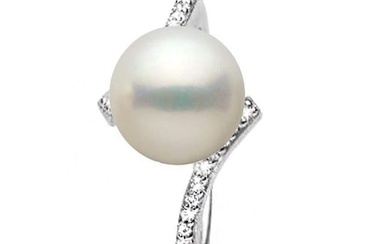 White South Sea Pearl and Diamond Bliss Ring