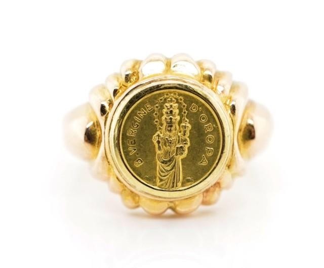 Yellow gold coin ring approx weight 2.5 grams, ring size K-L...
