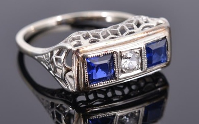 14K Gold, Diamond, & Sapphire Estate Ring