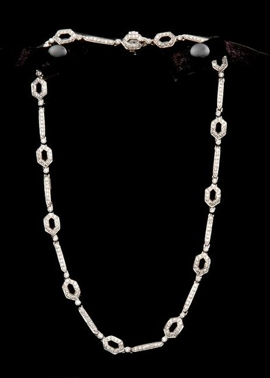 18k White Gold Diamond Necklace. Size 15" Weight 30.3 g