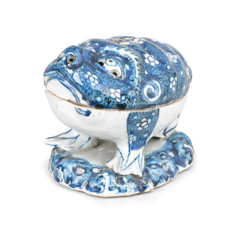 A rare blue and white 'three-legged toad' incense burner and cover
