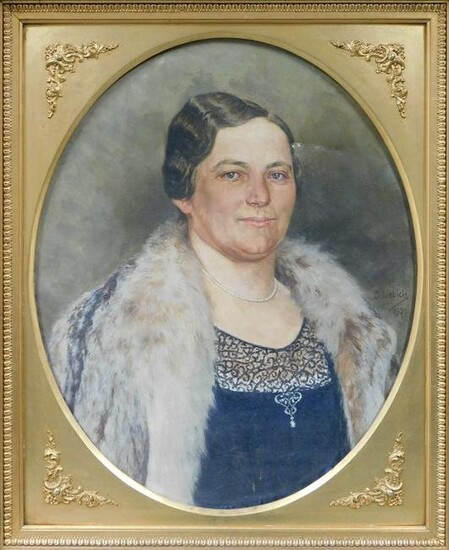 C. LIEBICH (XX). Portrait of a lady./C. LIEBICH (XX).