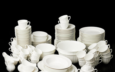 A 124 dlr “Dine” porcelain tableware set, Gustavsberg, second half of the 20th century.