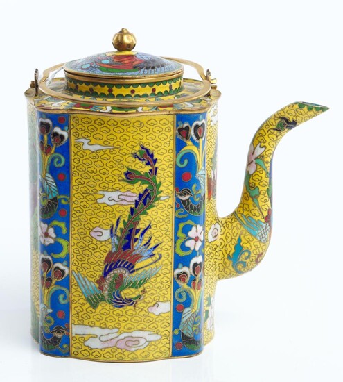 A CHINESE CLOISONNE AND GILT COPPER TEAPOT EARLY 20TH CENTURY