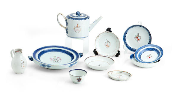 A COLLECTION OF CHINESE ARMORIAL PORCELAIN