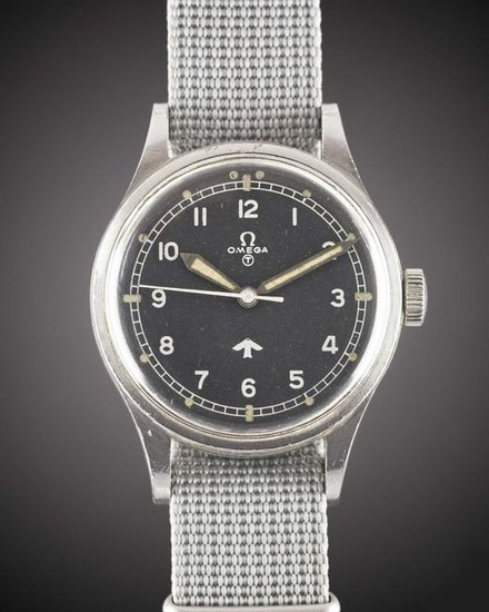 A GENTLEMAN'S STAINLESS STEEL BRITISH MILITARY OMEGA