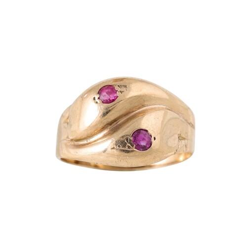 A SNAKE RING, ruby set, mounted in 9ct gold, size L
