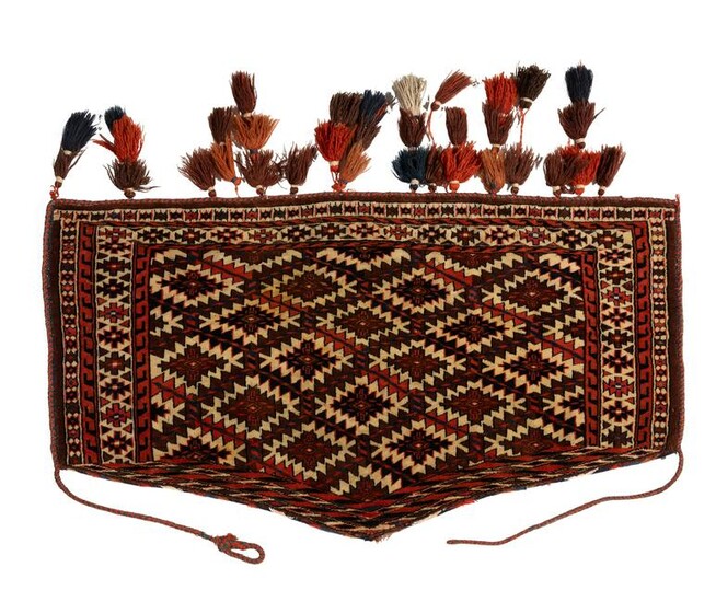 A Yumud Asmalak pentagonal textile