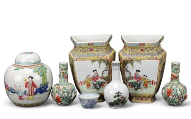 A group of Chinese porcelain items, including a pair of wall...