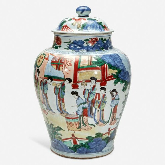 A large Chinese wucai-decorated porcelain jar and cover