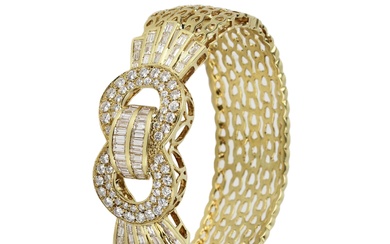 Bracelet en or 750 en forme de ceinture avec 115 diamants. Total 4,5 carats de...