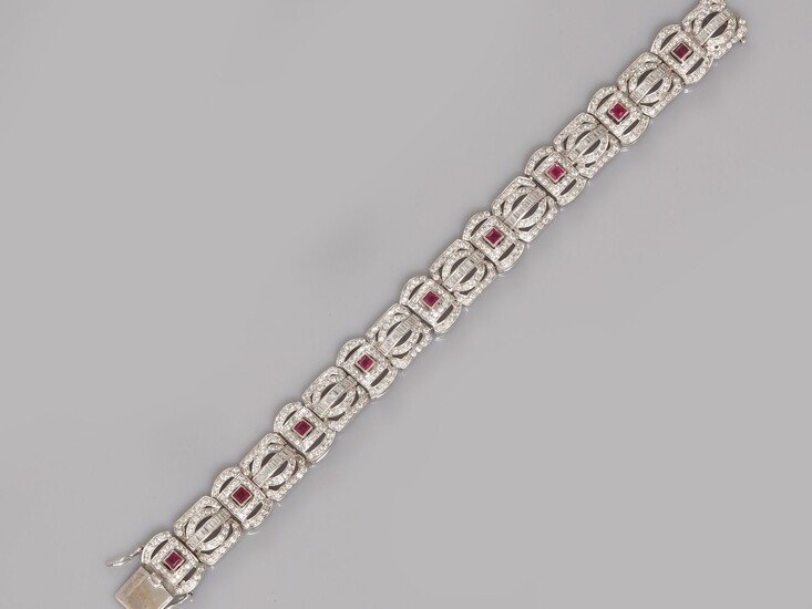 Bracelet en or gris, 750 MM, recouvert de... - Lot 86 - Marie-Saint Germain