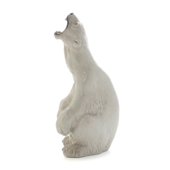 C. F. Liisberg: Porcelain figurine depicting polar bear. 502. Royal Copenhagen. H. 33 cm.