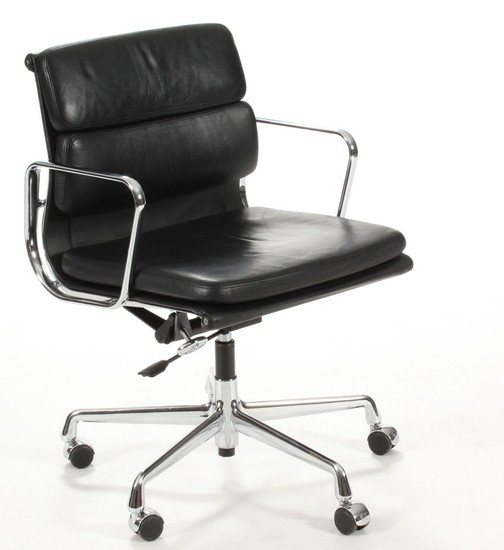 Charles Eames. Soft Pad office chair, model EA-217