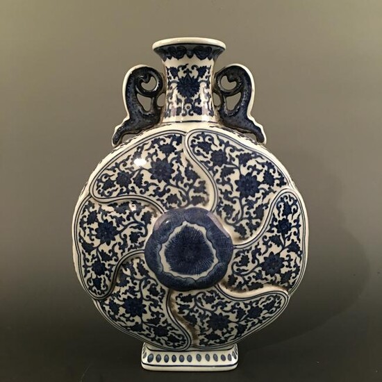 Chinese Blue-White 'Floral' Moon Flask Vase, Qianlong