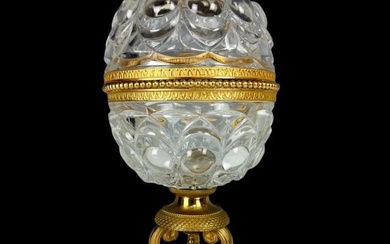 DORE BRONZE AND BACCARAT CRYSTAL BOX AND COVER