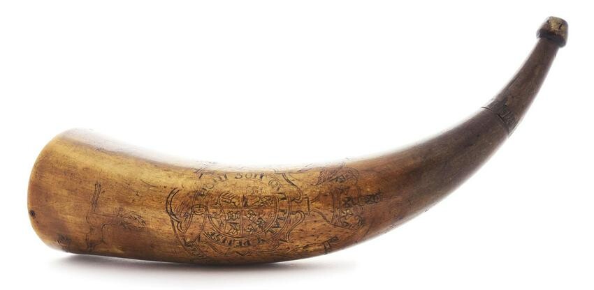 ENGRAVED POWDER HORN ATTRIBUTED TO THE POINTED TREE