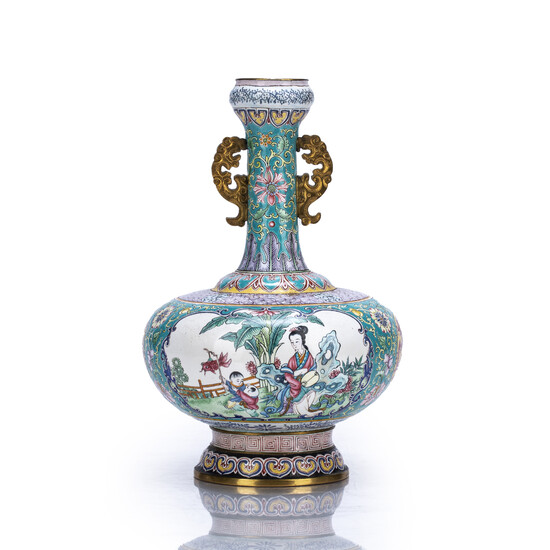 Enamel 'Qianlong' style vase