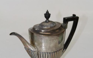 Goldsmiths and Silversmiths Co Ltd, an Edwardian silver coffee pot,...