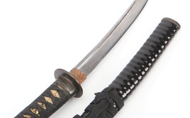 Japanese Workshop Style Tantō Dagger With Lacquered Scabbard