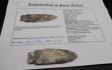 Native American Indian arrowhead artifact with Certificate of Authenticity