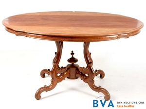 Oval mahogany spider head table.