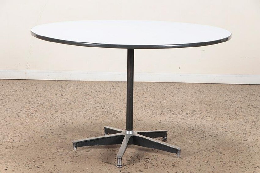 PEDESTAL TABLE IN THE MANNER OF KNOLL