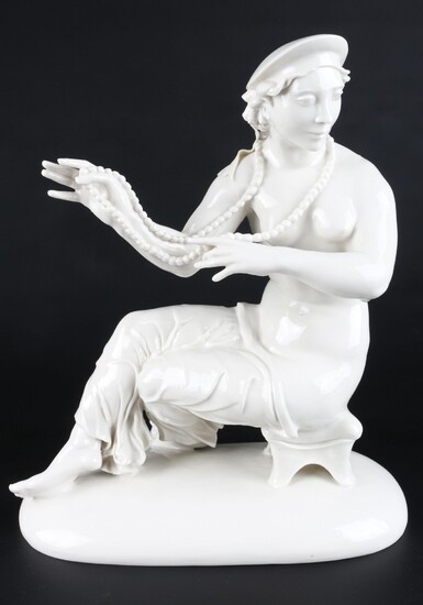 Schwarzburger Werkstätten Figur Gewerbe, Mauritius Pfeiffer (1887-1957), porcelain figure art nouveau