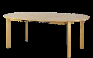Søren Ravn Christensen for Umage. Round dining table model Comfort Circle, oak