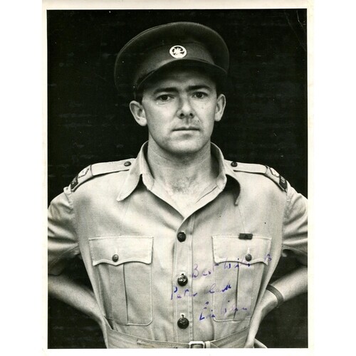 VICTORIA CROSS: Small selection of signed 8 x 10 photographs...