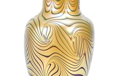 Vase Signed Orient & Flume Art Glass, Dated 1981