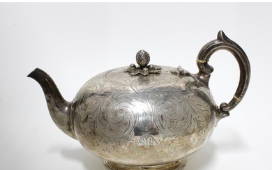 Victorian silver teapot, Glasgow 1858, globular form with b...