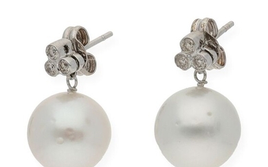 18 kt. South sea pearl, White gold, 11.35 mm - Earrings - 0.40 ct Diamond