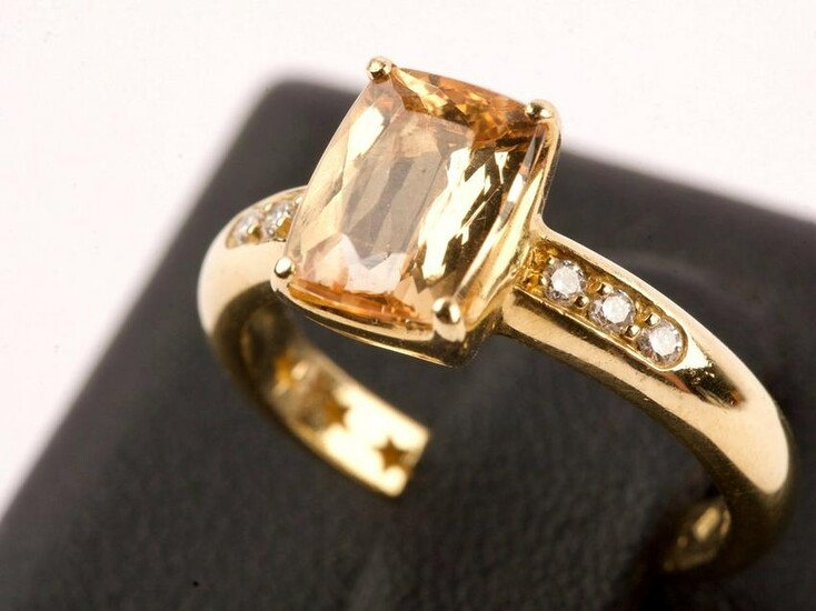 18K Yellow Gold, Diamonds & Citrine Ring