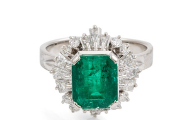 2.37ct Emerald & Diamond Ring