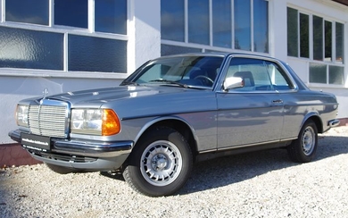 Mercedes-Benz - 230 CE - C123 - 1983