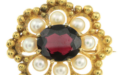 9ct gold garnet & cultured pearl brooch