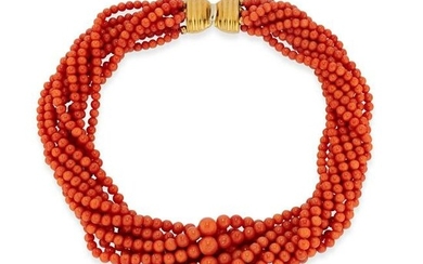 A 18k yellow gold and coral necklace