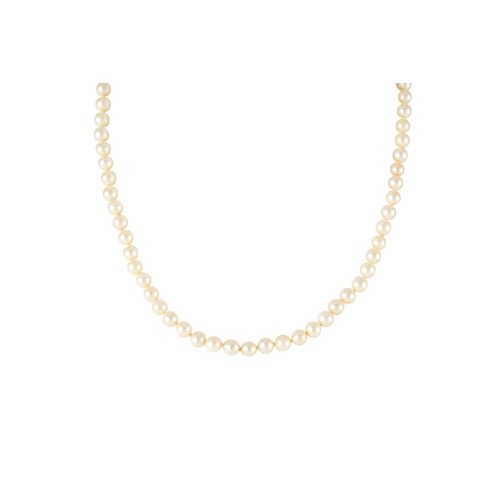 A CULTURED PEARL NECKLACE, with 9ct clasp
