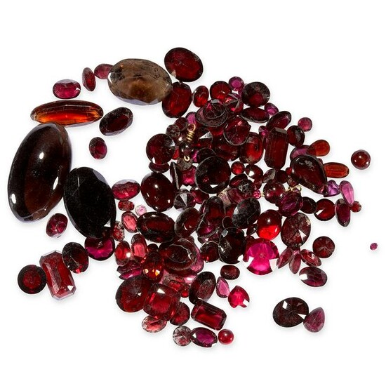 A MIXED LOT OF UNMOUNTED GARNETS of various shapes and