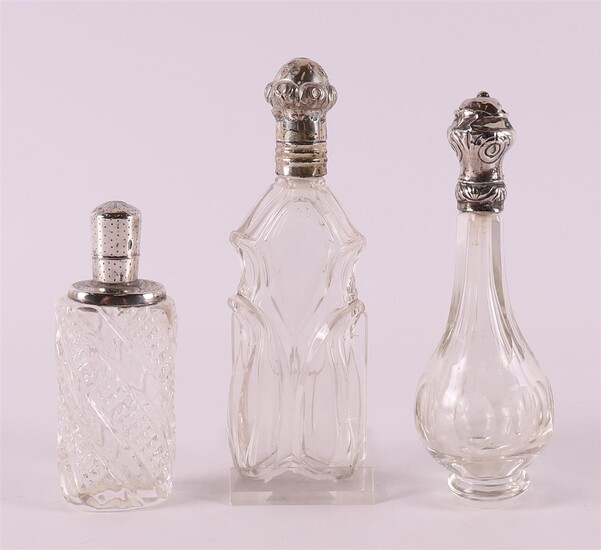 (-), A series of three assorted odeur flasks...