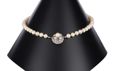 AKOYA pearl necklace, knotted, 585 white gold clasp.