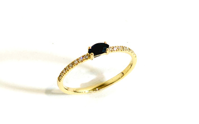 BRILLIANT-CUT DIAMOND RING AND NAVETTE SAPPHIRE. 18K YELLOW GOLD FRAME. BRAND NEW. NO. 15.