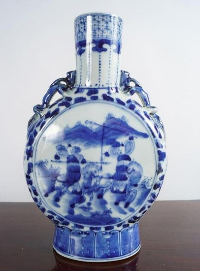 CHINESE BLUE AND WHITE MOON FLASK