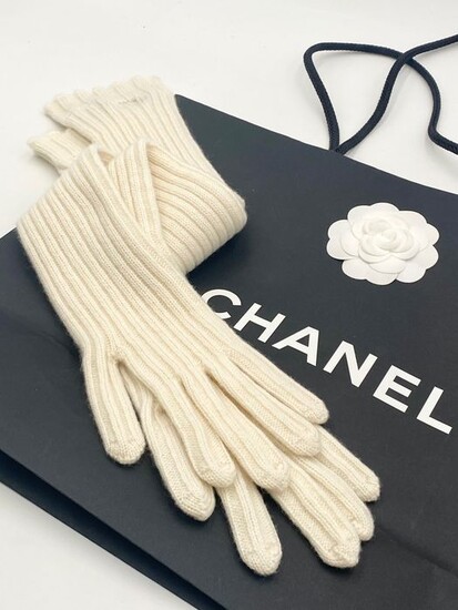 Chanel - Cashmere lunghi 60 cm Gloves