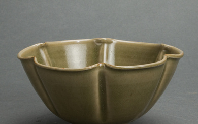Chinese Yue type glazed bowl